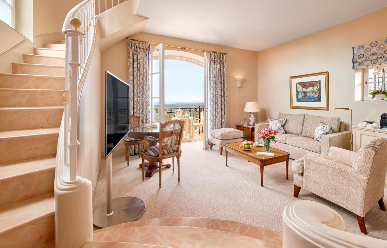 Hotel Chateau Saint-martin & - An Oetker Collection